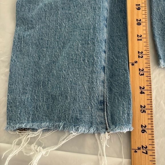 Madewell The Curvy Perfect Vintage Jean Distressed Light Wash size 29 - Picture 9 of 12